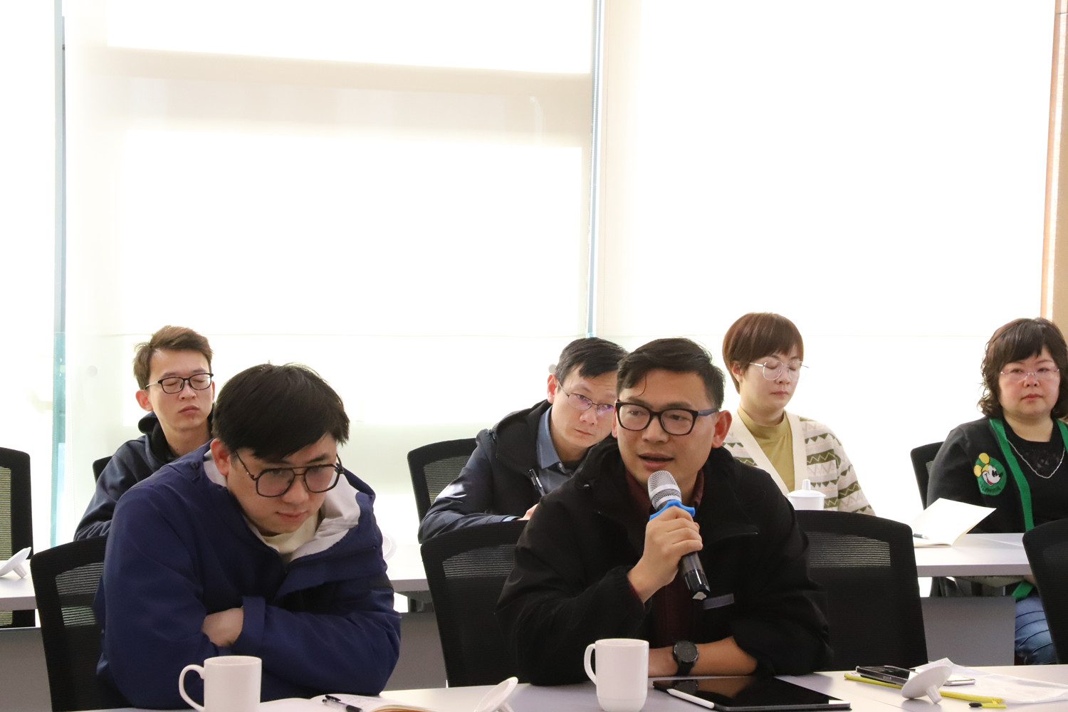 提增信心 守正出奇 控股公司召開一季度業(yè)務(wù)分析會(huì)議(圖15)