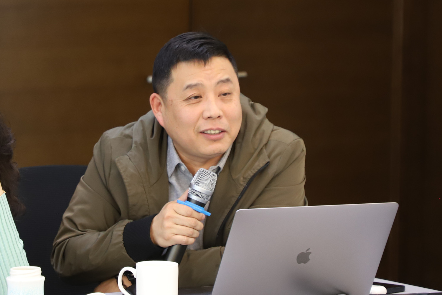 提增信心 守正出奇 控股公司召開一季度業(yè)務(wù)分析會(huì)議(圖18)