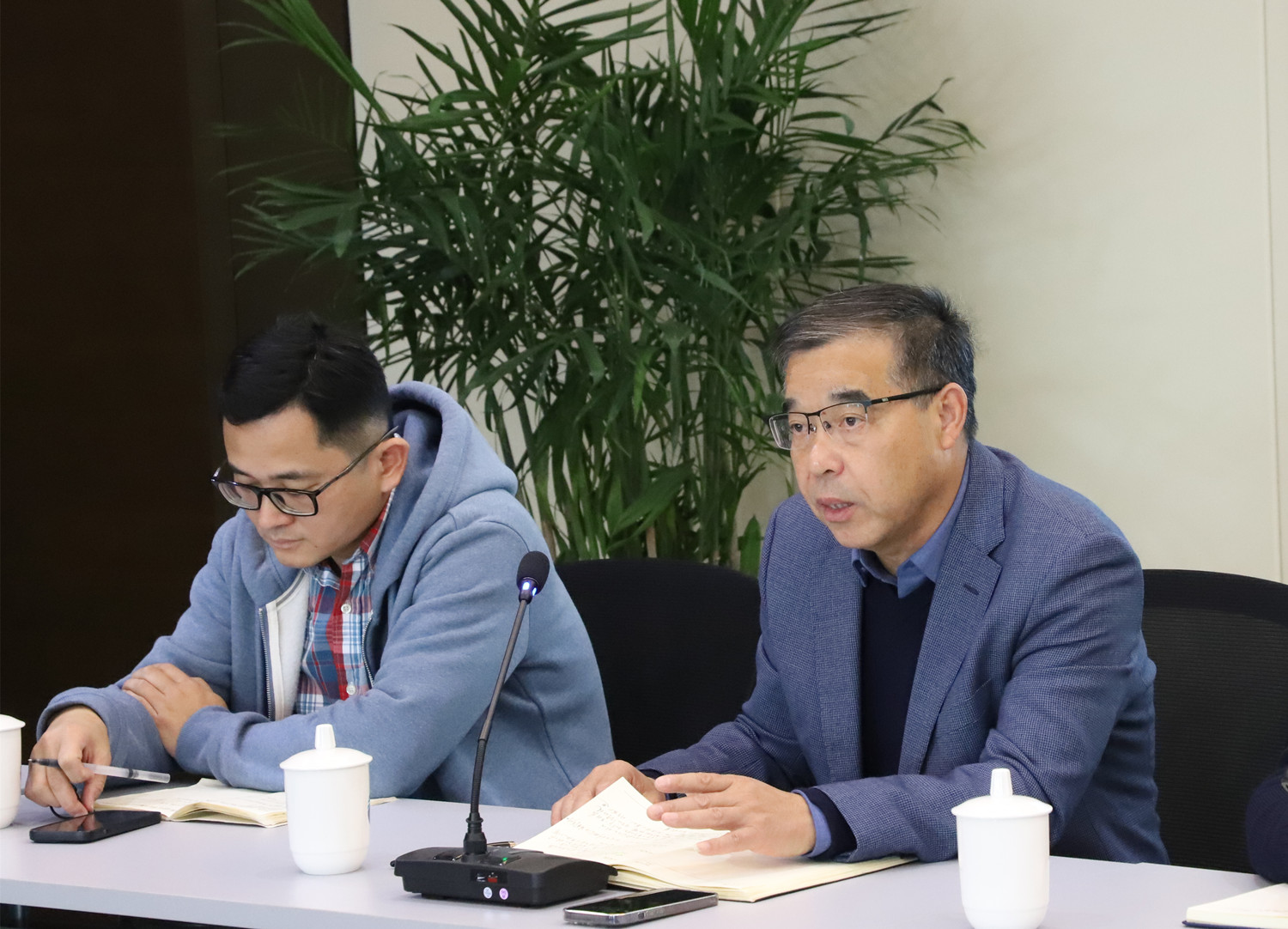 提增信心 守正出奇 控股公司召開一季度業(yè)務(wù)分析會(huì)議(圖19)