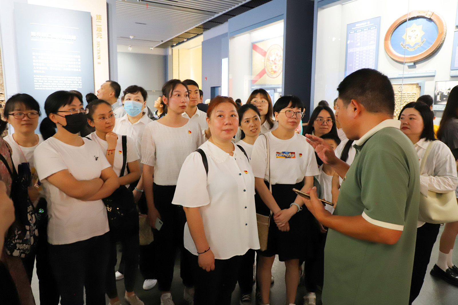 尋根溯源 感悟初心 控股公司黨總支組織瞻仰中共一大會址(圖12)