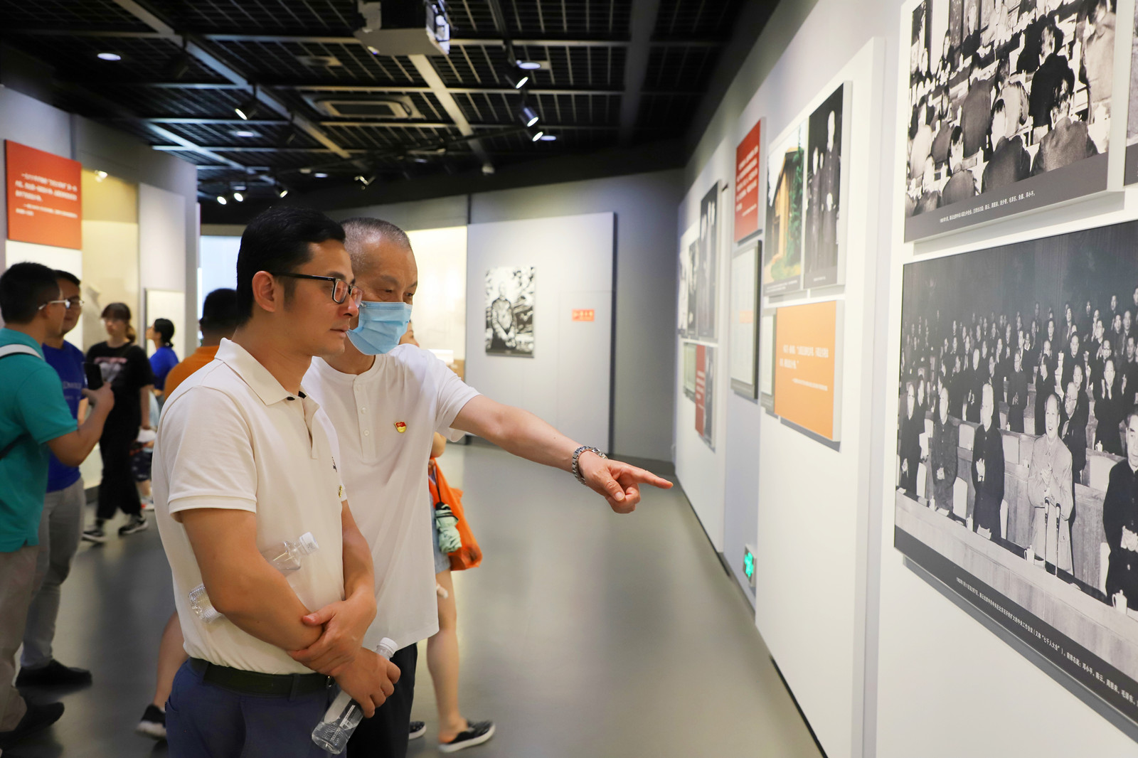 尋根溯源 感悟初心 控股公司黨總支組織瞻仰中共一大會址(圖16)